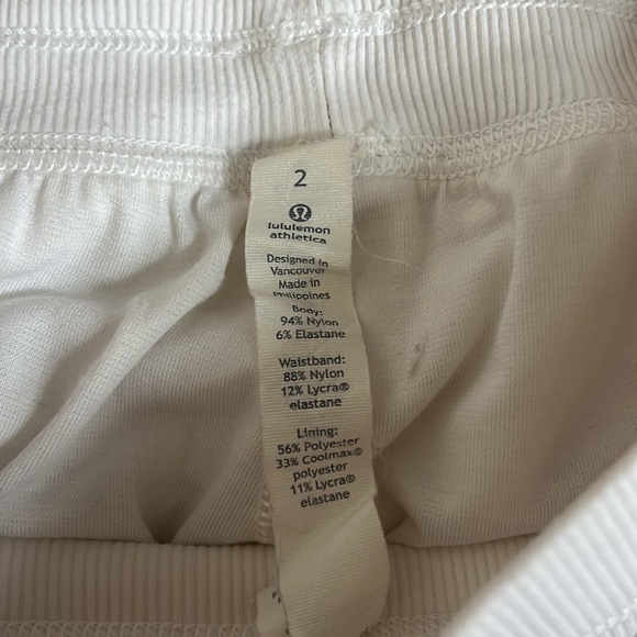 Lululemon cropped studio parachute pants - Picture 3 of 5